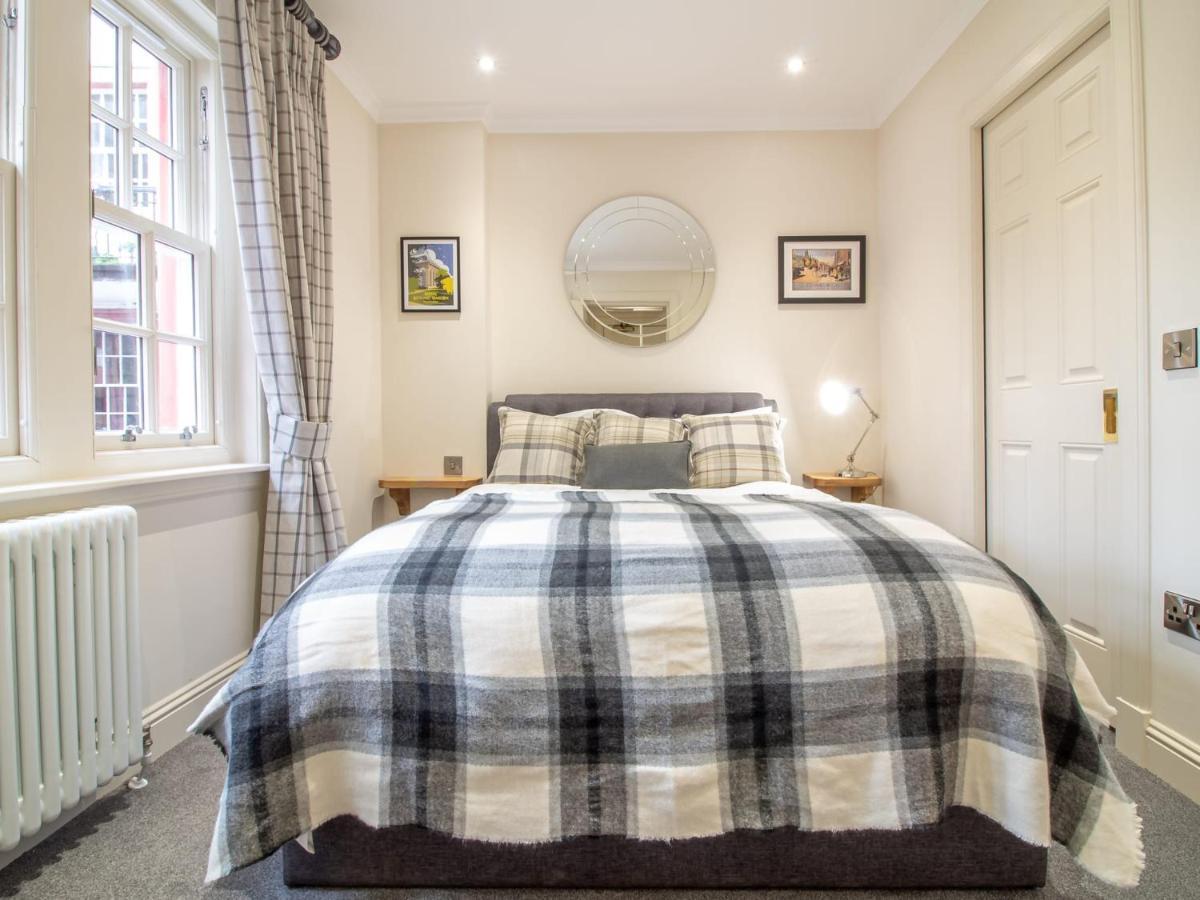 Luxury Royal Mile Apartment By The Castle - Sleeps 4 Edinburgh Buitenkant foto