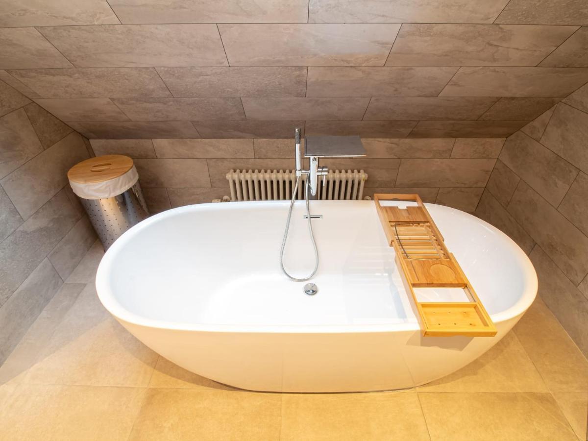 Luxury Royal Mile Apartment By The Castle - Sleeps 4 Edinburgh Buitenkant foto