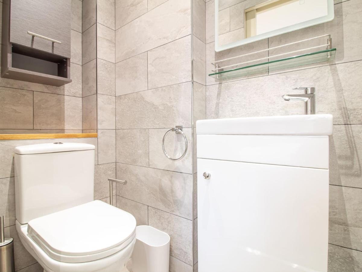 Luxury Royal Mile Apartment By The Castle - Sleeps 4 Edinburgh Buitenkant foto